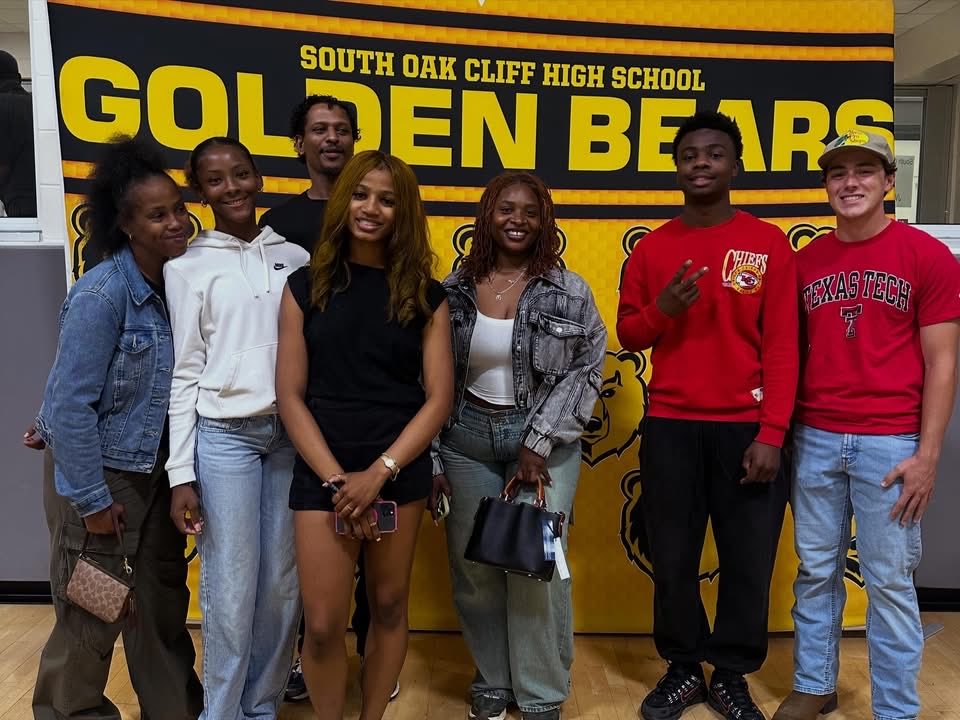coach_traylor's tweet photo. As we close the year with our 3rd Signing Day Celebration. We finish the 25-26 school year with 36 students-athletes moving on to compete at the next level! Why not South Oak Cliff HS?Success Over Circumstances! #SOCNATION Shout out to all the staff, students, and parents! https://t.co/GSMILqx4KK