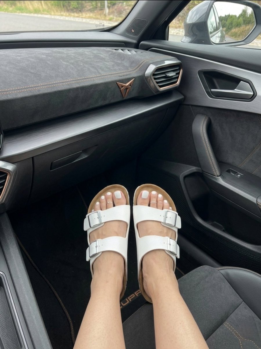 Goddess feettanenmex tweet media