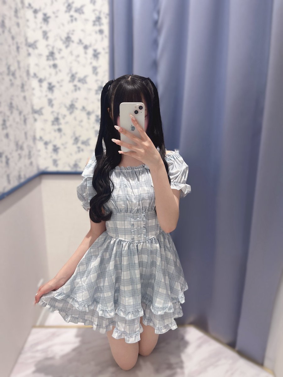 evelyn リボンオフショルミニワンピース evelyn大阪店🪡 ♡𝚗𝚎𝚠 𝚊𝚛𝚛𝚒𝚟𝚊𝚕♡ ୨୧肩リボンオフショル