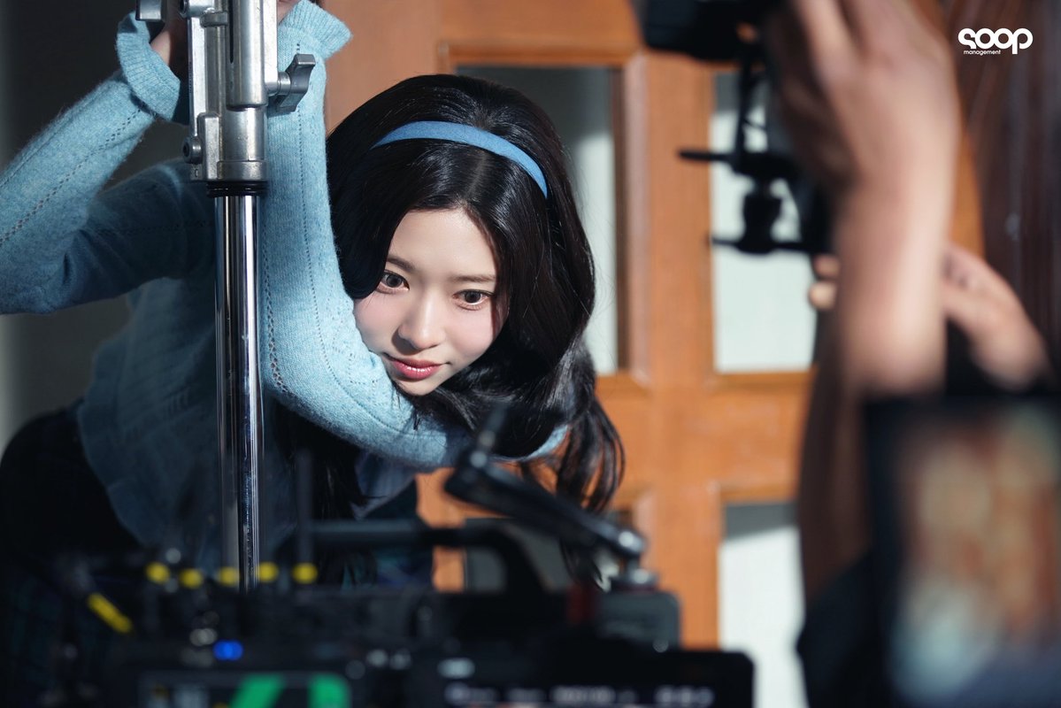 Kim Minju Updates tweet media