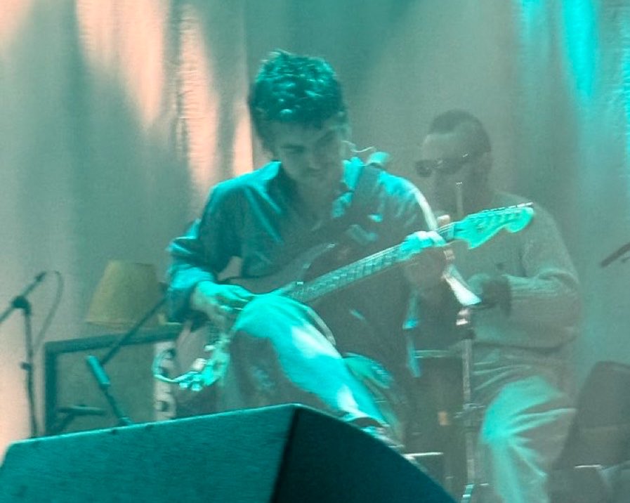 DJOLLANOV's tweet photo. everyone that saw joe keery and finn wolfhard come onstage with post animal while they were opening for twin peaks count your days https://t.co/xZ9cgyf5v2