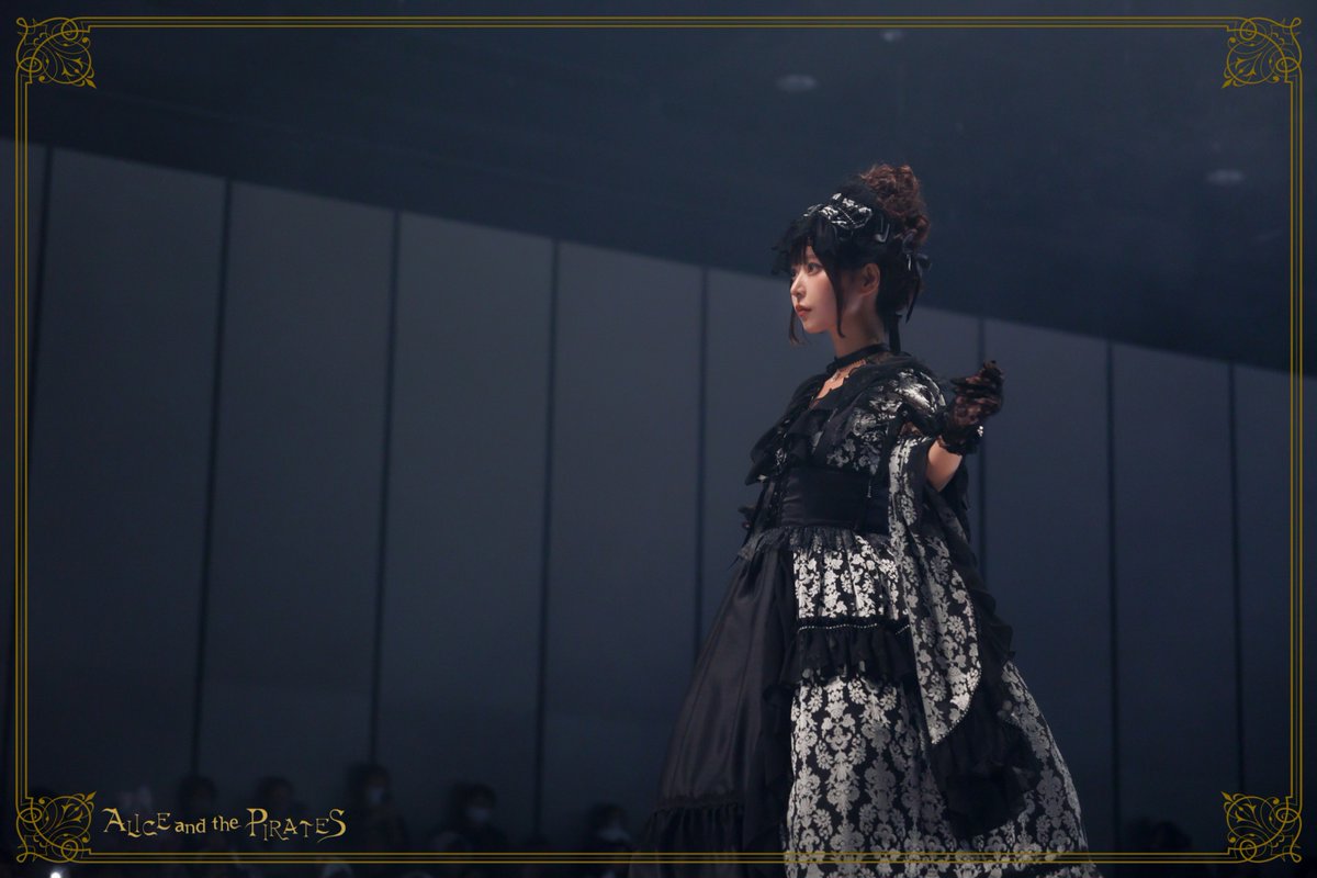 alice♡ BABY,THE STARS SHINE BRIGHT ALICE and the PIRATES BRAND-NEW