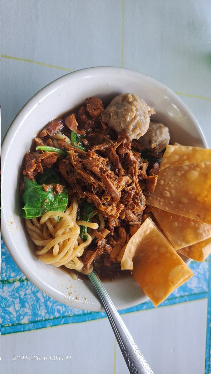 McToem's tweet photo. Mie ayam paling enak sak Bontang. https://t.co/M6MGsYPuCn