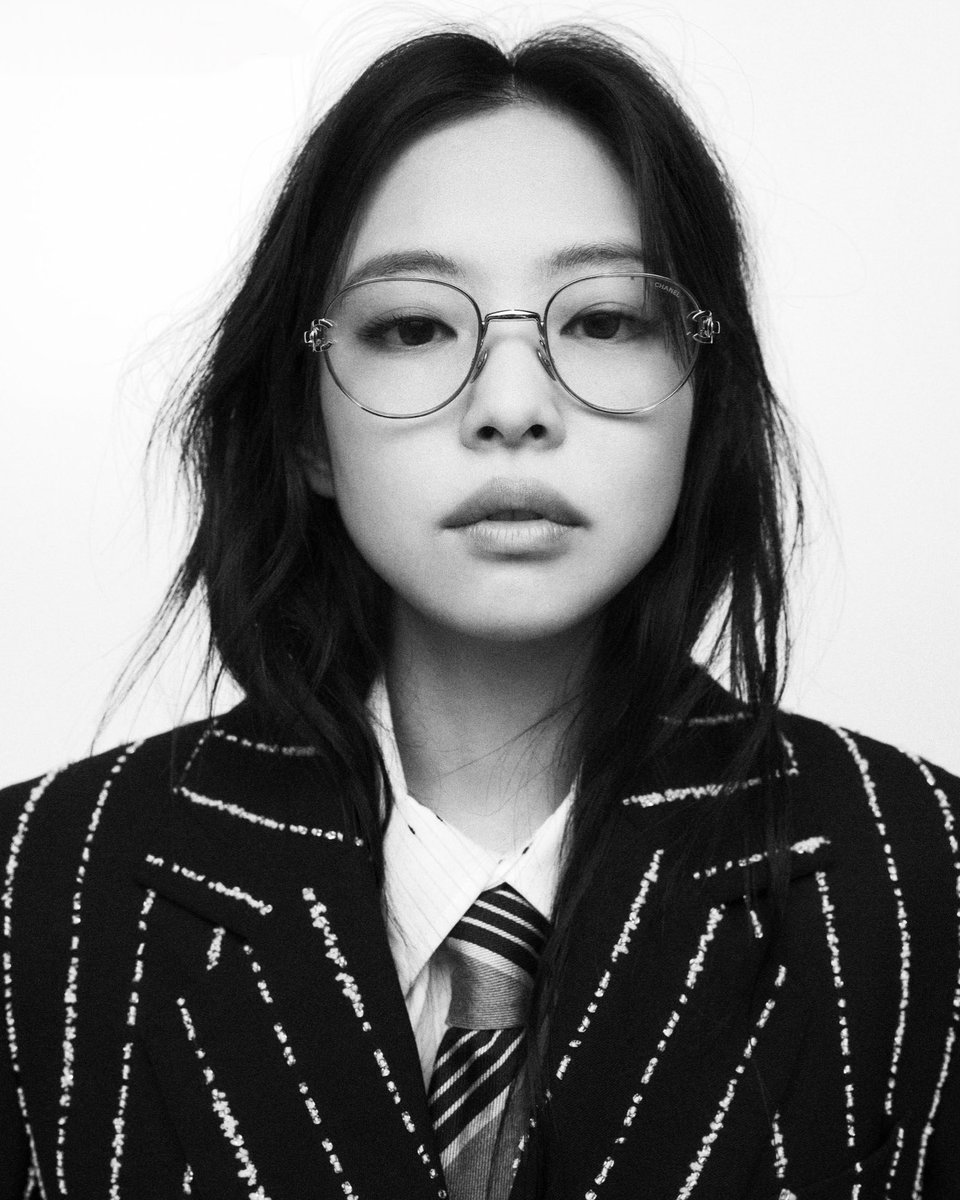 jennie pics tweet media