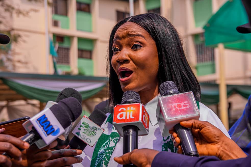 luvkunumi's tweet photo. The dream of a better Nigeria is still alive, and voices like Abisayo Busari-Akinnadeju are proof.
    #AbisayoIsComing #DareNigeria https://t.co/I5bLnDbTdq
