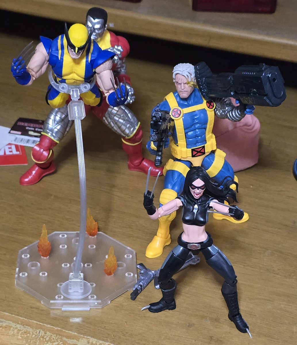 こんにちは〜 マーベルレジェンド ケーブル X-23 到着。 いいね！！