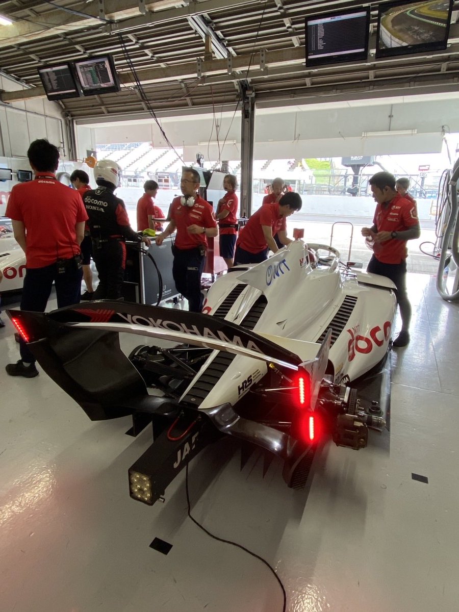 DOCOMO TEAM DANDELION RACING tweet media