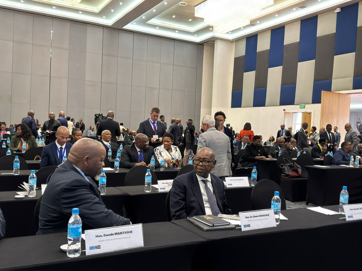 dstigovza's tweet photo. Minister Blade Nzimande concluded his participation in the 6th Session of the Botswana–South Africa Bi-National Commission (BNC) in Gaborone, co-chaired by President Cyril Ramaphosa and President Duma Boko. https://t.co/uGT7cNQVOC