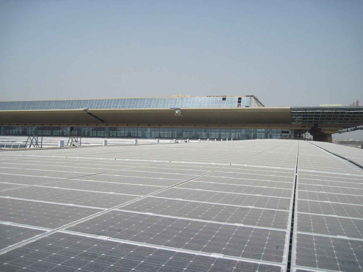 Valin_Energy's tweet photo. A 2011 global BIPV milestone ✨
We completed the world’s largest 7MW rooftop BIPV project at Nanjing South Railway Station, We provided full PV mounting systems &amp; installation services for this iconic transit solar project, showcasing our solid renewable energy expertise. https://t.co/z788gc0Ecd