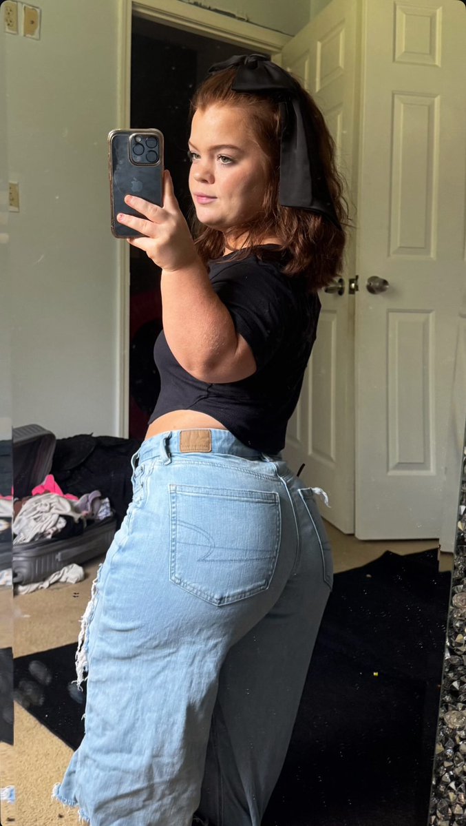 Pixiex904's tweet photo. Do you truly love short ladies ? https://t.co/ytsZwKhrTz