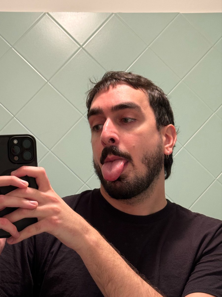 Francesco tweet media