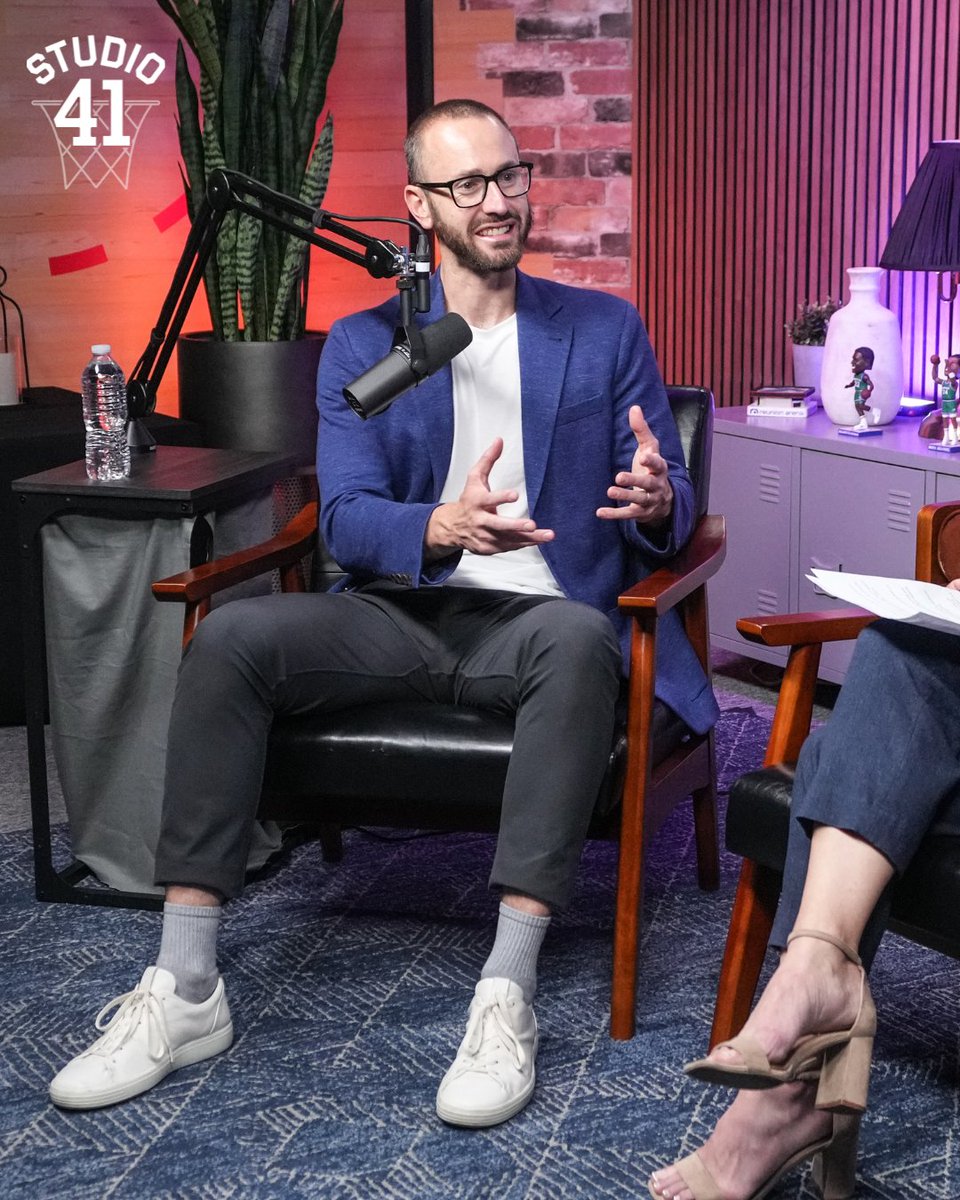 MavsStudio41's tweet photo. We sat down with new General Manager Mike Schmitz for an exclusive interview ahead of the draft 🎙️ Catch the full conversation now on YouTube and the Mavs app 📲

🔗: https://t.co/P38V1owG8t

#MFFL https://t.co/lSRECuhHL6