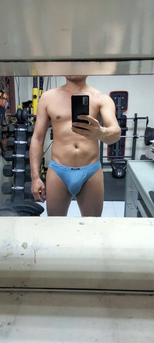 Thong tweet media