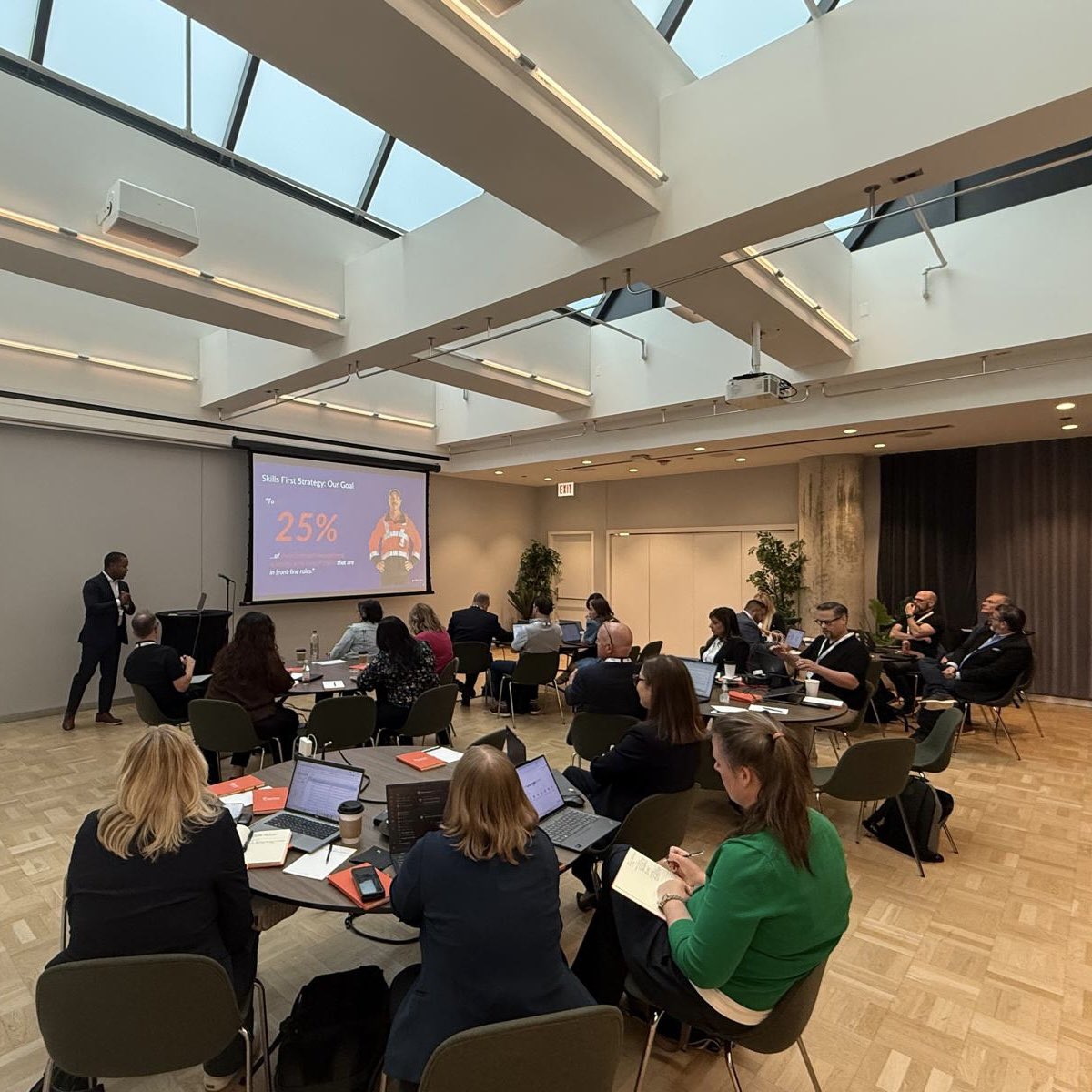 TalenTeam's tweet photo. Wrapped an incredible first US edition of the @SAP SuccessFactors Learning &amp; Skills Forum in #Philly and #Chicago 🎉 Huge thanks to all who joined us &amp; shared such honest conversations! Next stop: London 🇬🇧 Join us ↓ https://t.co/PpyQ3YS5dR https://t.co/dvwcLGCpT4