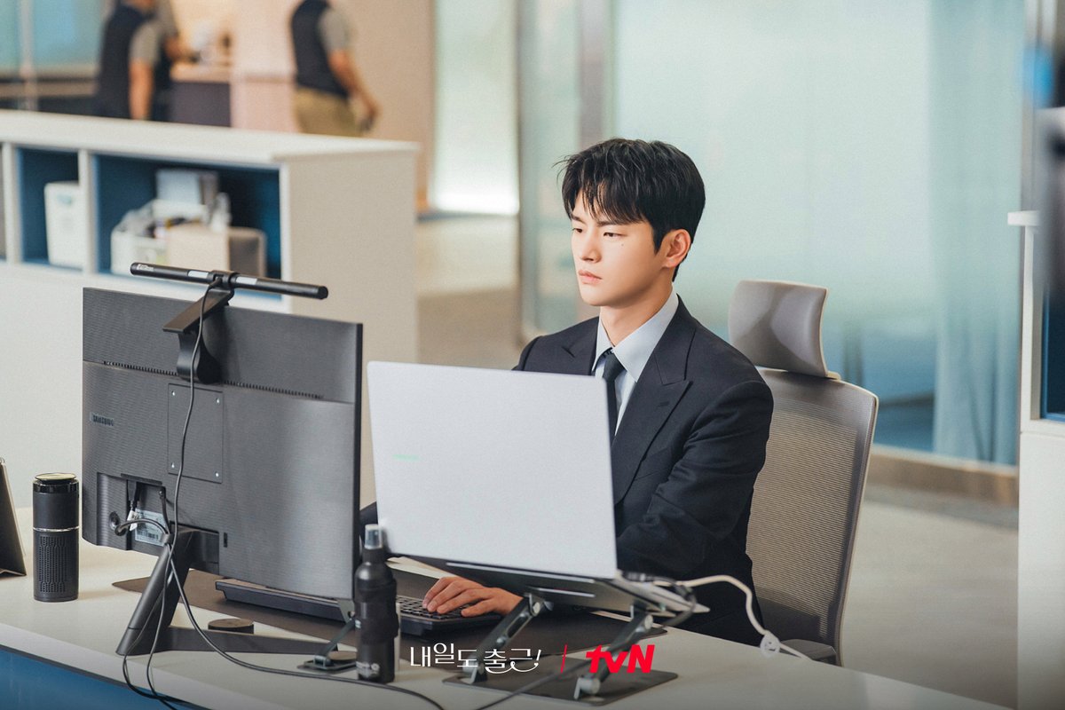 tvN drama tweet media