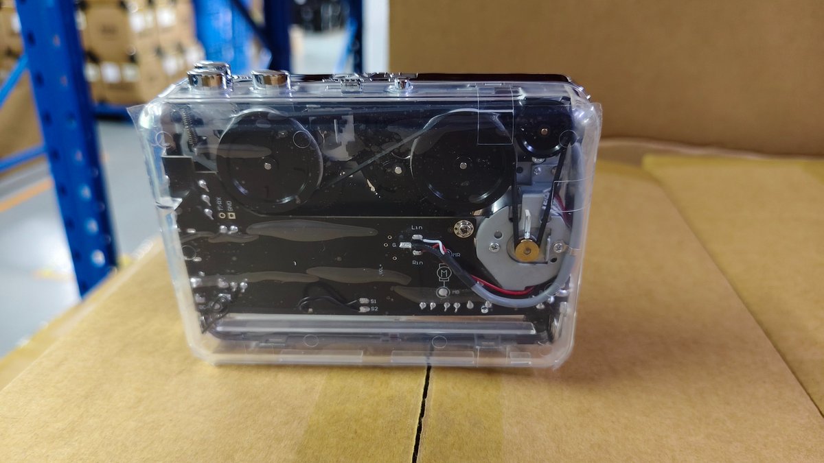 _ForwardVideo's tweet photo. ezcap218PT Cassette Player and Converter, Play Tapes and Converter Tapes to MP3. We have more than 10 models, if you want to know more details, contact me freely! email:sales04@ezcap.com Whatsapp/Wechat:+86-13510335461

#TapetoMP3 #CassettePlayer #Walkman #CassetteConverter https://t.co/ReXY9DjOtY