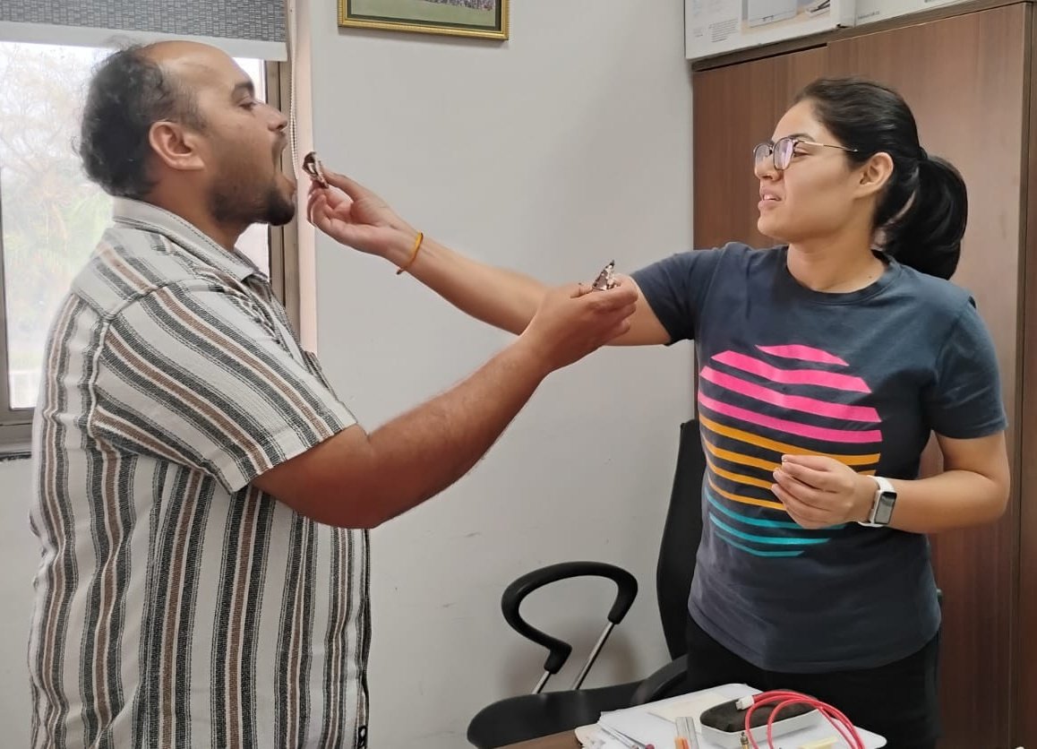 R_Deepaali7's tweet photo. Congrats Dr. @Yathirajrao1 .. Your jurney has been one of its kind learning lesson. Best wishes for future. https://t.co/d924wuPxm9