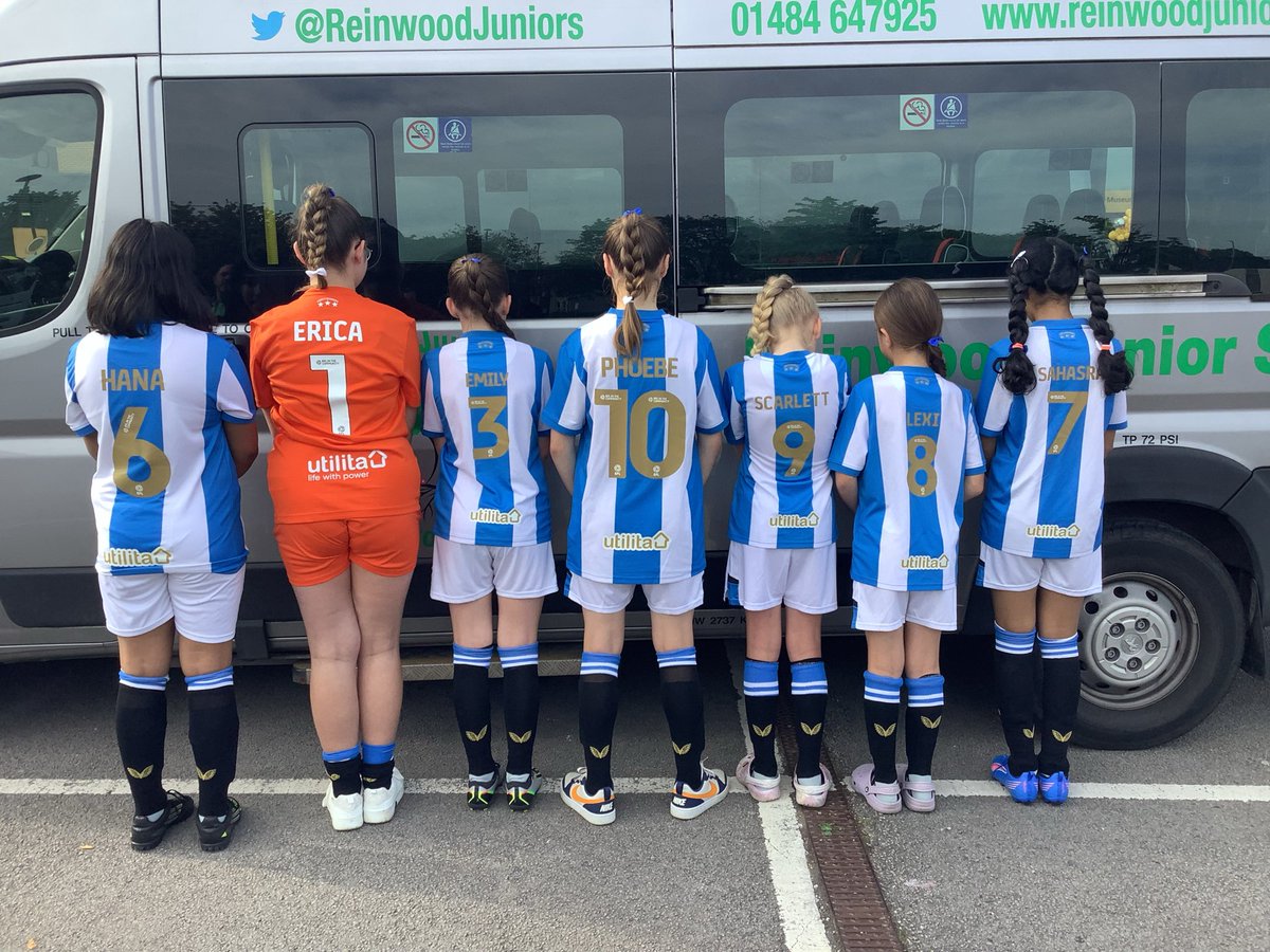 ReinwoodJuniors's tweet photo. The girls are @Wolves for the #Primarystars #Premierleague National Final
#RJSPE https://t.co/eFyqGYojyi