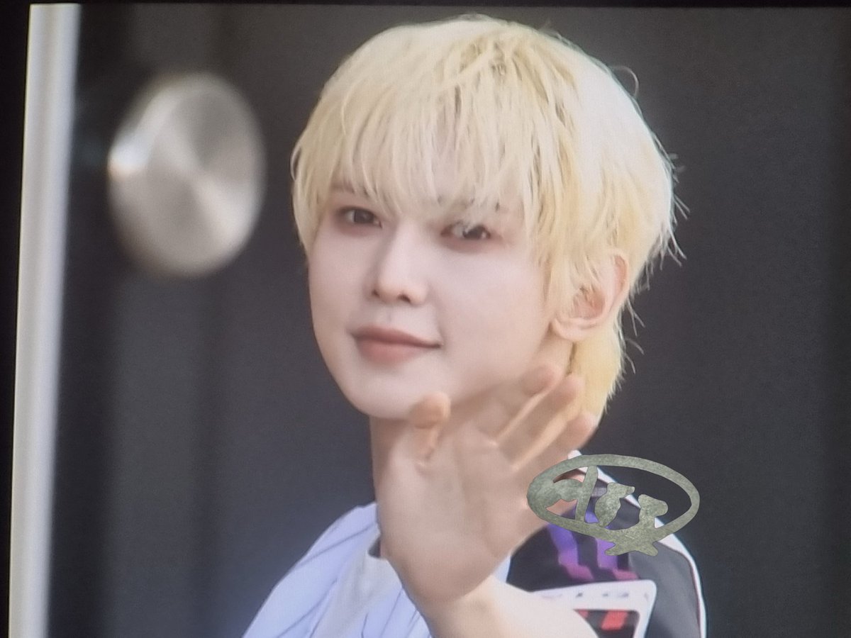 여토로~ tweet media
