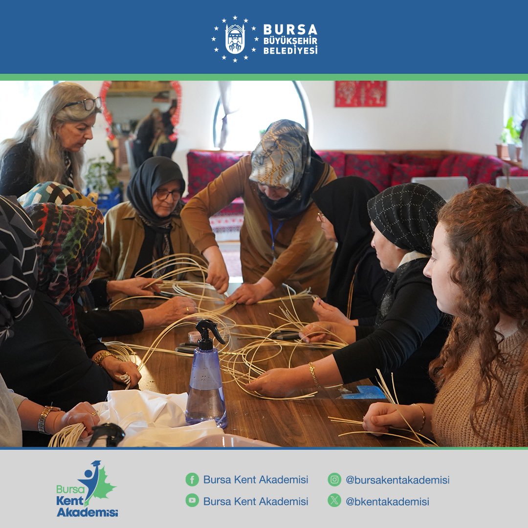 busmekbursa's tweet photo. Geleneksel Zanaatlara Değer Katıyoruz! 🌾

Bursa Büyükşehir Belediyesi bünyesinde faaliyet gösteren Bursa Kent Akademisi tarafından düzenlenen 1 günlük "Meyve Sepeti Yapımı Atölyesi" tamamlandı!

Üretkenlikleriyle ilham veren değerli katılımcılarımıza teşekkür ederiz💐 https://t.co/luL9RwNYvQ