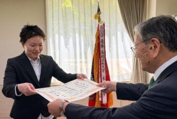 Tul_Info's tweet photo. 【学生の活躍】
令和8年5月17日（日）、信州大学にて開催された「第52回北信越学生空手道選手権大会」において、本学の永原夢さんが出場し（女子組手の部）、見事優勝を果たしました。
詳細は本学ホームページに掲載していますので、ぜひご覧ください。
https://t.co/xyVIjDvlOd
#高岡法科大学 #TUL https://t.co/7KDxFfRyVQ