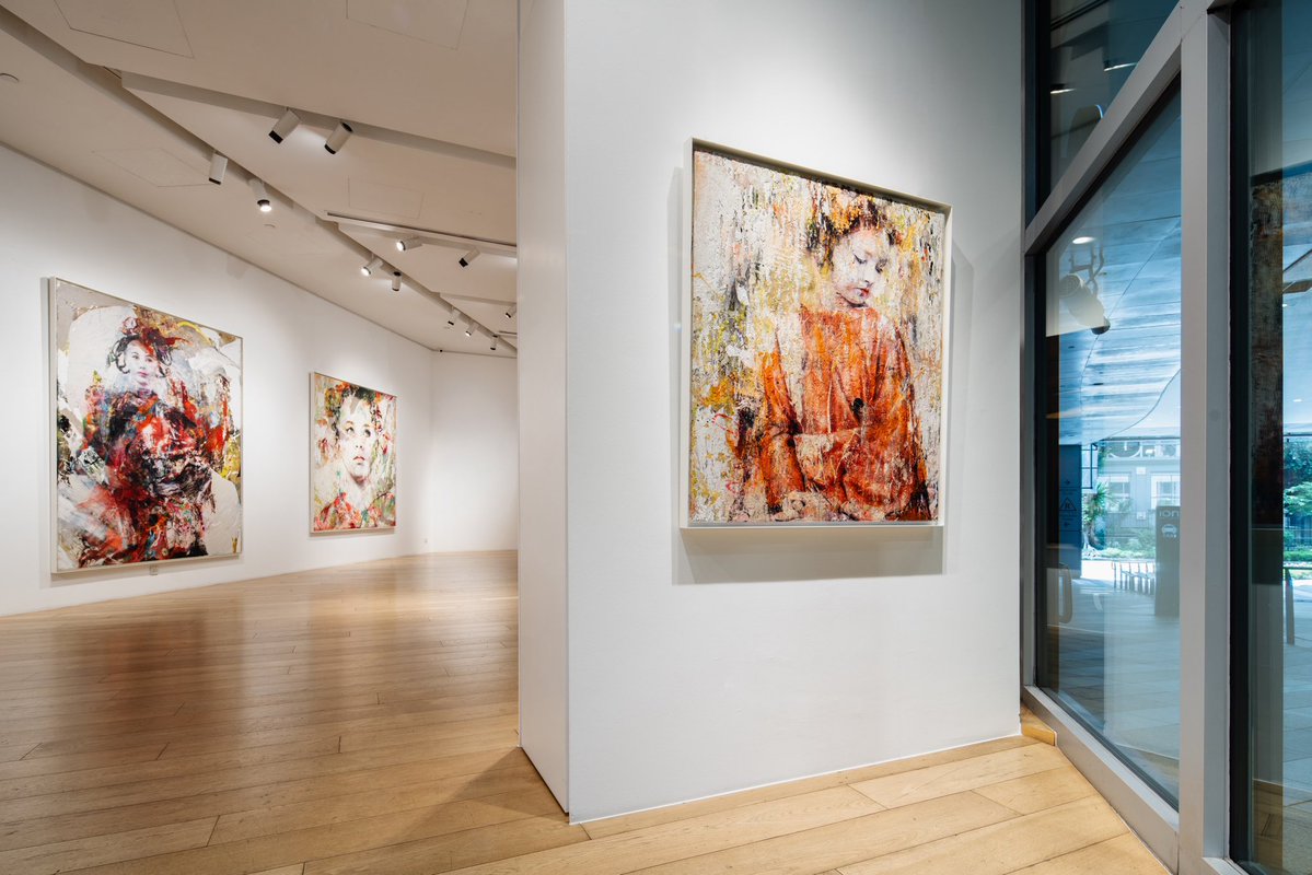 Opera Gallery tweet media