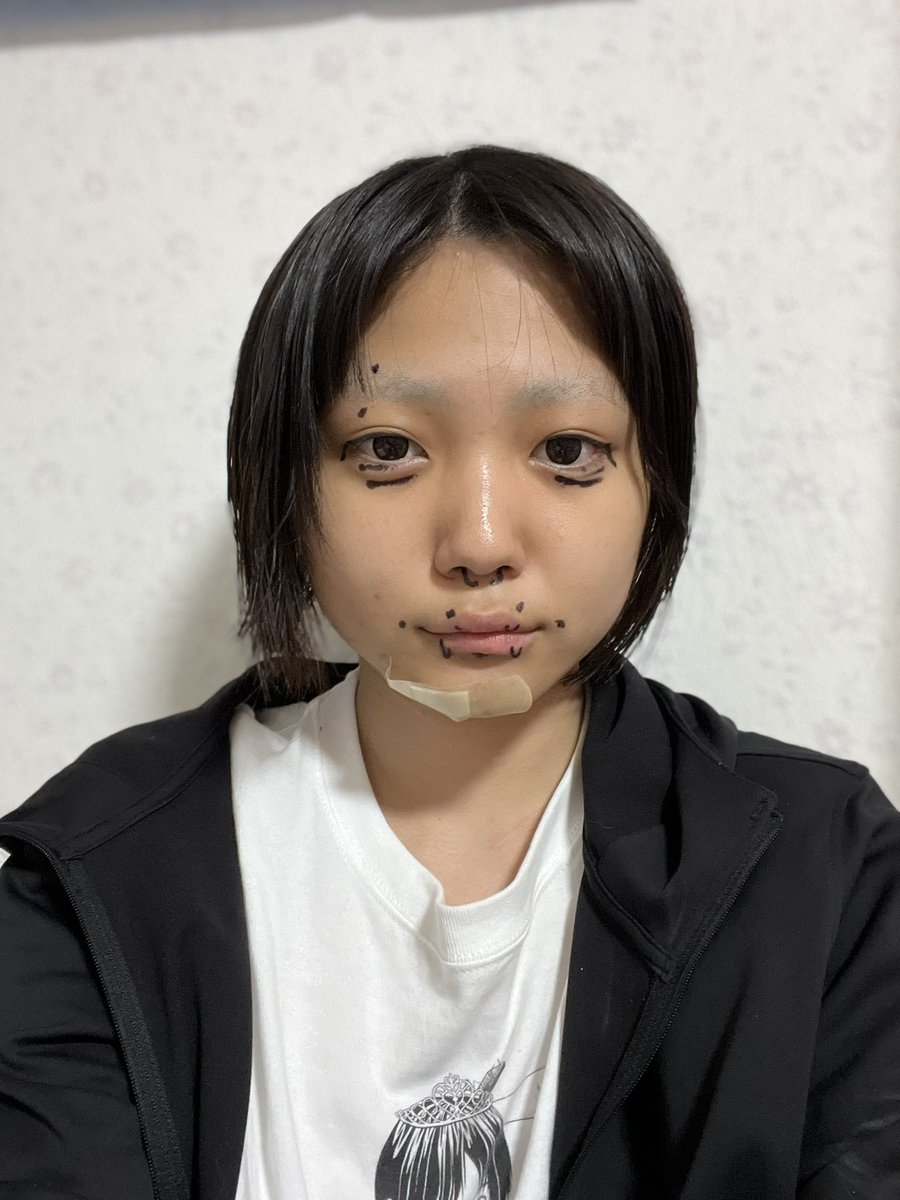 おにん tweet media