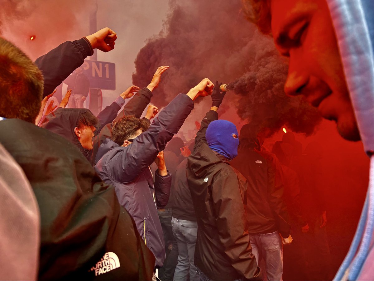 rwilkowski1's tweet photo. Club Brugge’s bus got swallowed by a sea of pyro from the fans on arrival last Sunday. 🔥

The players showed up with the same energy &amp; destroyed fellow contenders Union 5-0. 😮‍💨

Club Brugge secured their 20th league title in their history in Mechelen last night. ⭐️⭐️ https://t.co/CRYxF4OTNv