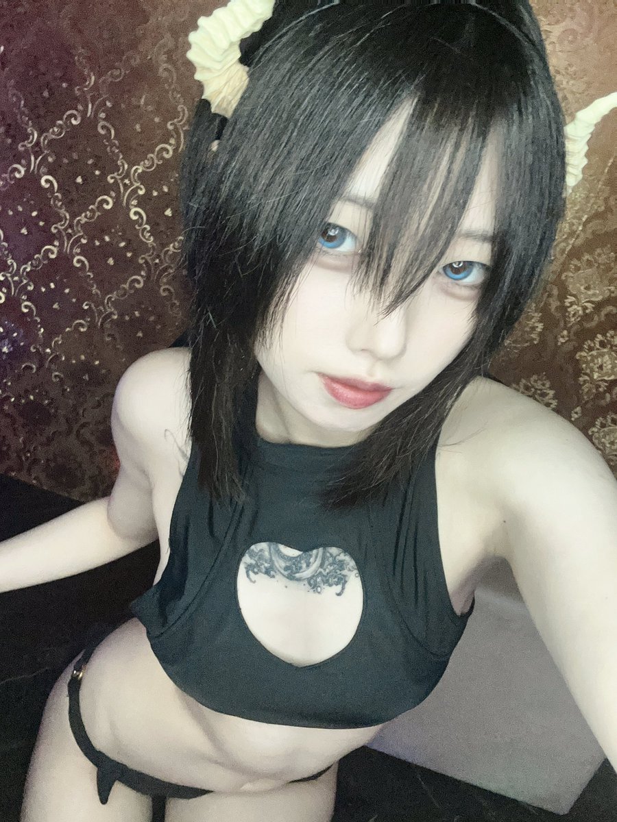 てとろ tweet media