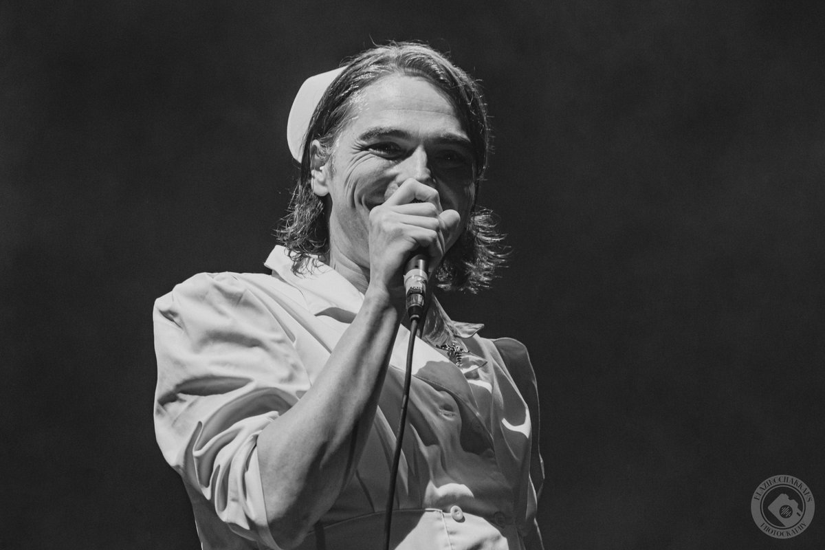 hourly swarm gerard tweet media