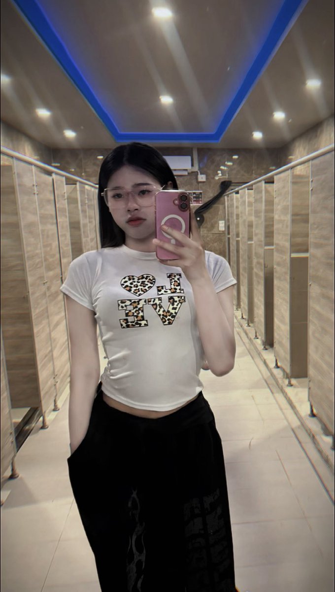kul59646's tweet photo. Hi😊#มาบยางพร #สะพานสี่ #บ่อวิน #ระยอง #อมตะซิตี้ #ปลวกแดง #นิคมพัฒนา https://t.co/QHjehZOTDv