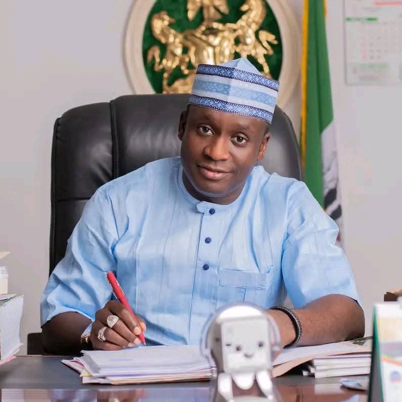 A. Ayofe tweet media