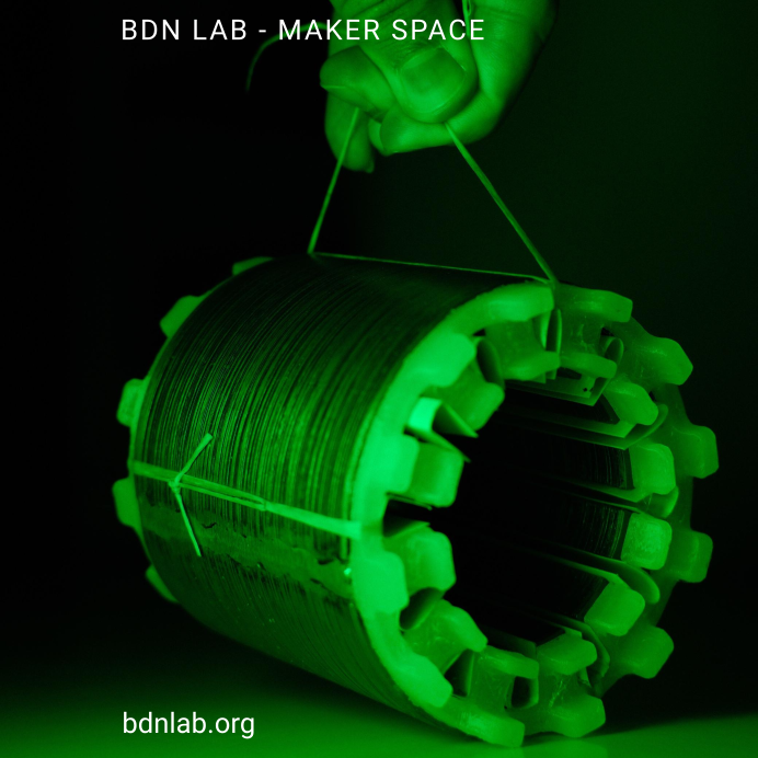 bdnlab's tweet photo. El niló és un filament exigent per a la impressió 3D, però ofereix una gran resistència mecànica i tèrmica. L'equip de Formula Student de la UPC l'ha triat perquè els imprimim en 3D els caps de bobina del seu monoplaça de competició.

Molta sort!

#fablab #impresion3D #Badalona https://t.co/OPBMS2NGmv