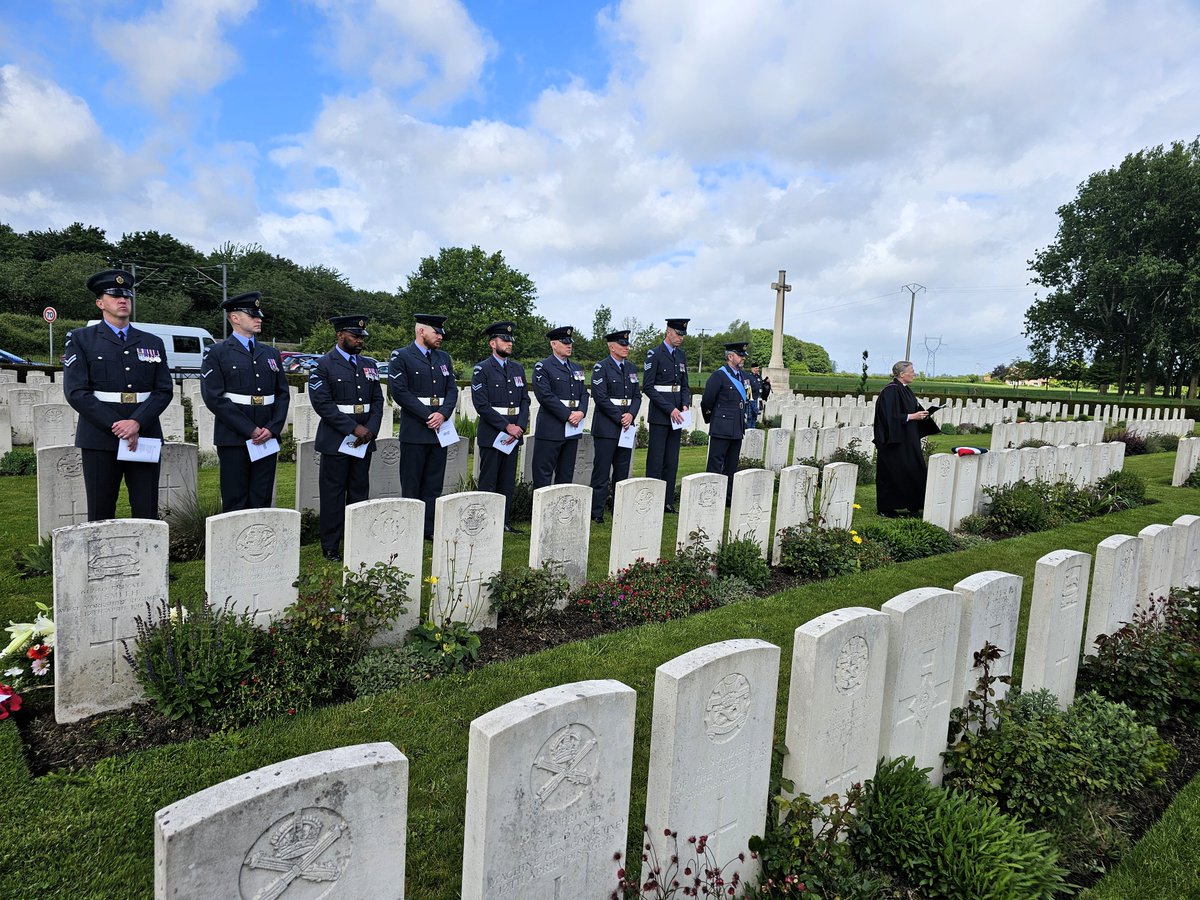 Commonwealth War Graves tweet media