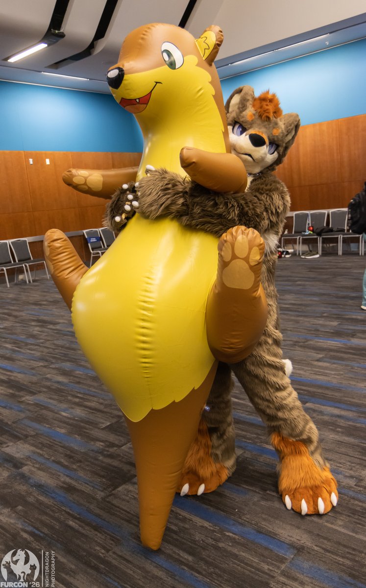 KazanIsFatzan's tweet photo. Mr. Steal Yo Boy is coming for your ott, and he doesn't like sharing~

#FursuitFriday
🪡: @99Daley 
📸: @nightdragon0 &amp; @rfoxtail https://t.co/1ReP36CXnU
