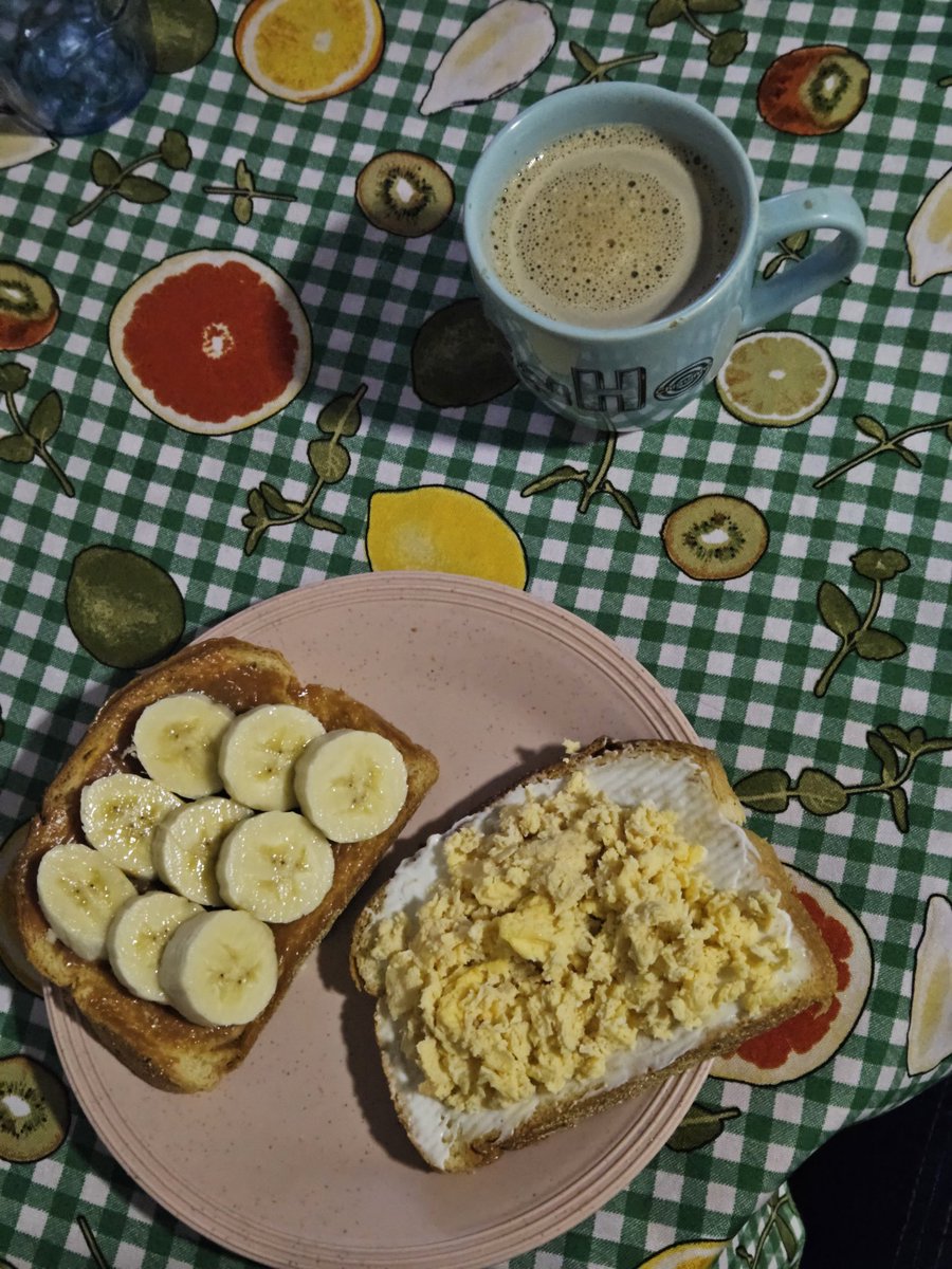 ellsarchivefls's tweet photo. oi família BOM DIA #sextou https://t.co/0ZrSqyhYG2
