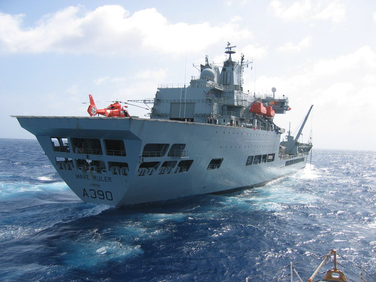 Modern Royal Navy tweet media