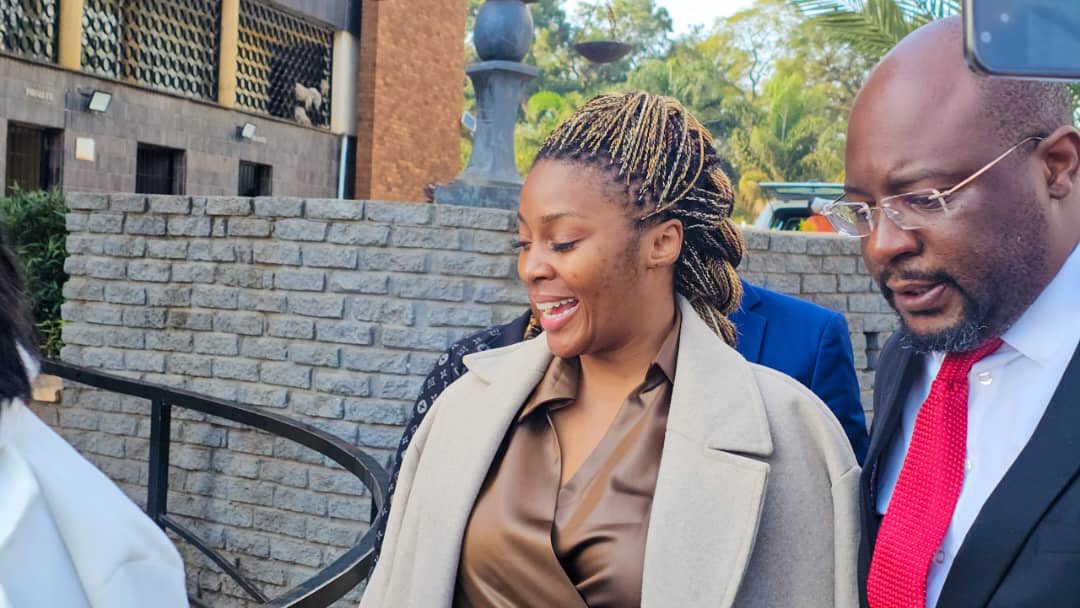 Mavhure's tweet photo. Greetings @RexMidzi . I am looking for you. We need to talk now that case has been dropped ๐๐ฟ๐ผ #SystemTazvida ๐๐๐ https://t.co/iX1uwYnxh4