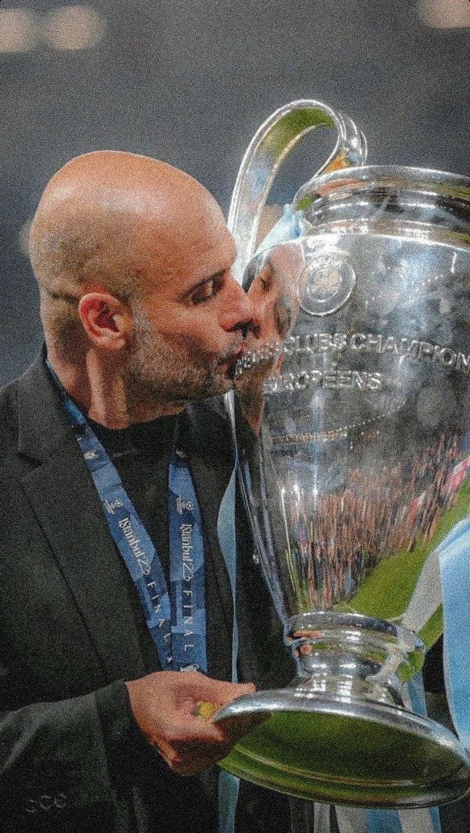 KingGenera47075's tweet photo. @ManCity The greatest coach of all time🩵 https://t.co/oaMK6VVe3N