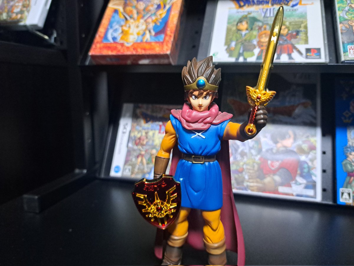 ドラゴンクエスト　ソフビキャラクターズ　勇者　主人公　ロトの剣　ロトの盾 楽天市場】ドラゴンクエスト ロトの剣 & ロトの盾 メタリックアイテム