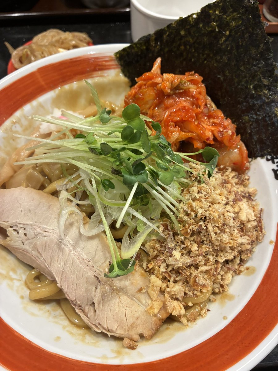 はくりん tweet media