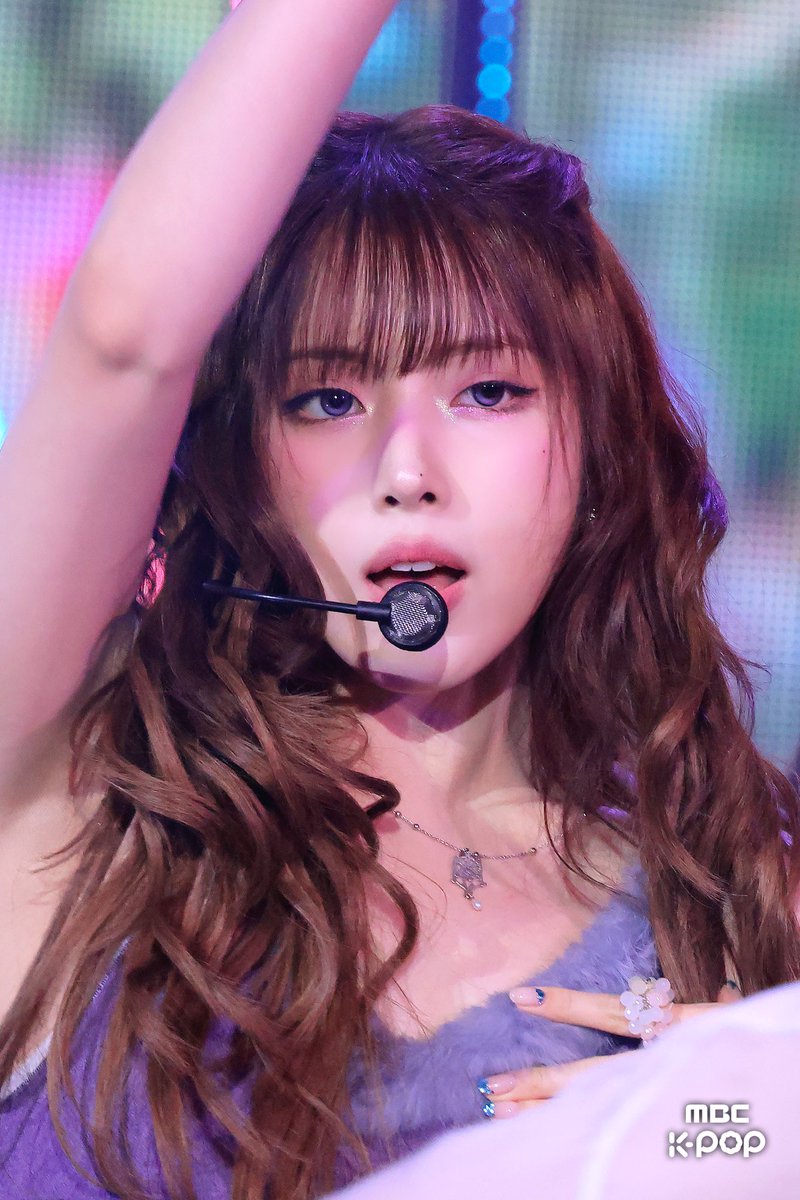 NMIXXjiwoolove_'s tweet photo. やっぱりこのビジュ最強だよね☺️ https://t.co/yPhL7hH1UU
