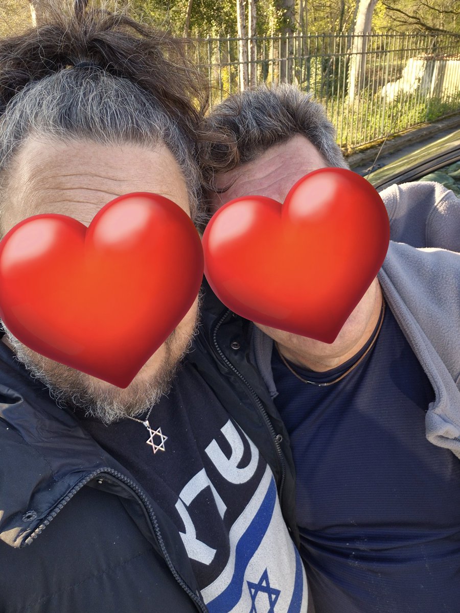 la lumière tweet media