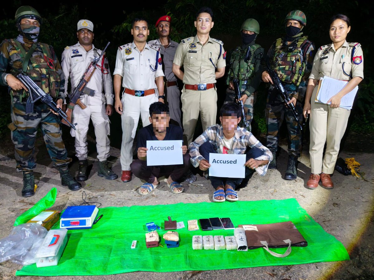 cacharpolice's tweet photo. In a joint operation by Cachar Police and 38 Assam Rifles under Lakhipur PS, two traffickers were apprehended.
​Seizures from the Barak River route:
​10,000 Yaba tablets 
​2 soap cases of Heroin 
​3 mobile phones &amp; 1 engine boat
​#CMOASSAM #assampolice #DGPassampolice #dgpassam https://t.co/XIjNzhlbmt