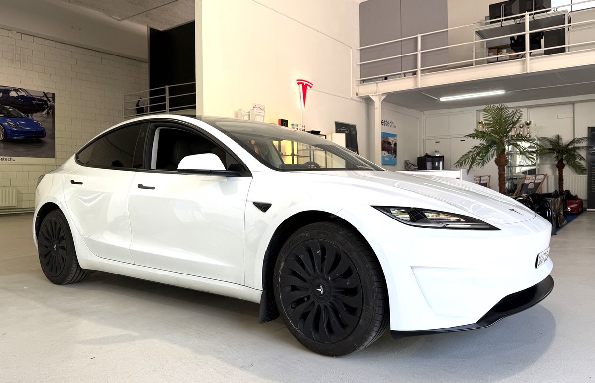 Ectech_ch's tweet photo. Heute bei https://t.co/TadW6rTH6n
*************************
Gesucht, der genaue Beobachter:

TESLA Model 3 Highland Hinterradantrieb 😉

#ectech.ch #tesla #model3 #modely #models #plaid #modelx #motorsport #tracktool #bremsen #reifen #felgen #räder #fahrwerk #bremsservice #elektroauto #service #wartung #tuning #optimierung