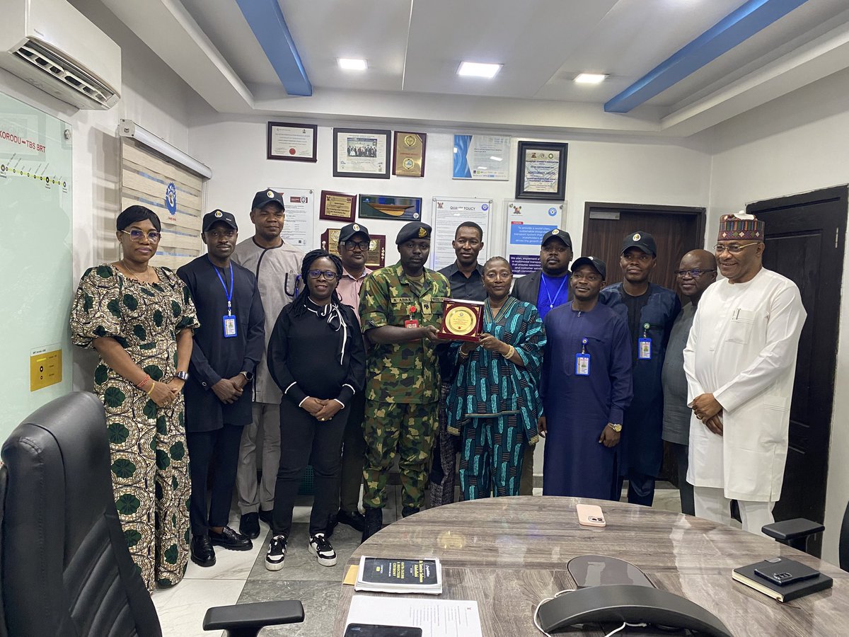 Lamataonline's tweet photo. Study participants of the 23rd Course of the Nigerian Army College of Logistics and Management’s Practical Logistics Experience Scheme (PLES) have concluded a five-day study attachment at LAMATA, aimed at deepening their understanding of Lagos State’s integrated multimodal transportation system.
The delegation, led by Major Abdulkarim Abba, undertook an extensive assessment of the state’s transport infrastructure, including operations on the Blue and Red Rail Lines, Bus Rapid Transit (BRT) operations, major bus terminals, and the authority’s safety and surveillance systems.
During the visit, the military delegation examined the complex logistics and mobility challenges associated with managing transportation in a megacity such as Lagos. At the end of the exercise, the students expressed satisfaction with LAMATA’s strategic execution of an integrated transit network designed to improve urban mobility across the state.
The delegation was received by the Managing Director of LAMATA, Abimbola Akinajo, alongside members of the agency’s management team. Speaking during the closing session, Engr. Akinajo commended the students for their analytical engagement and constructive contributions throughout the attachment programme.
She also emphasized the need for stronger collaboration between LAMATA and the Nigerian military in developing innovative approaches to enhance safety, security, and enforcement across Lagos’ transportation network.