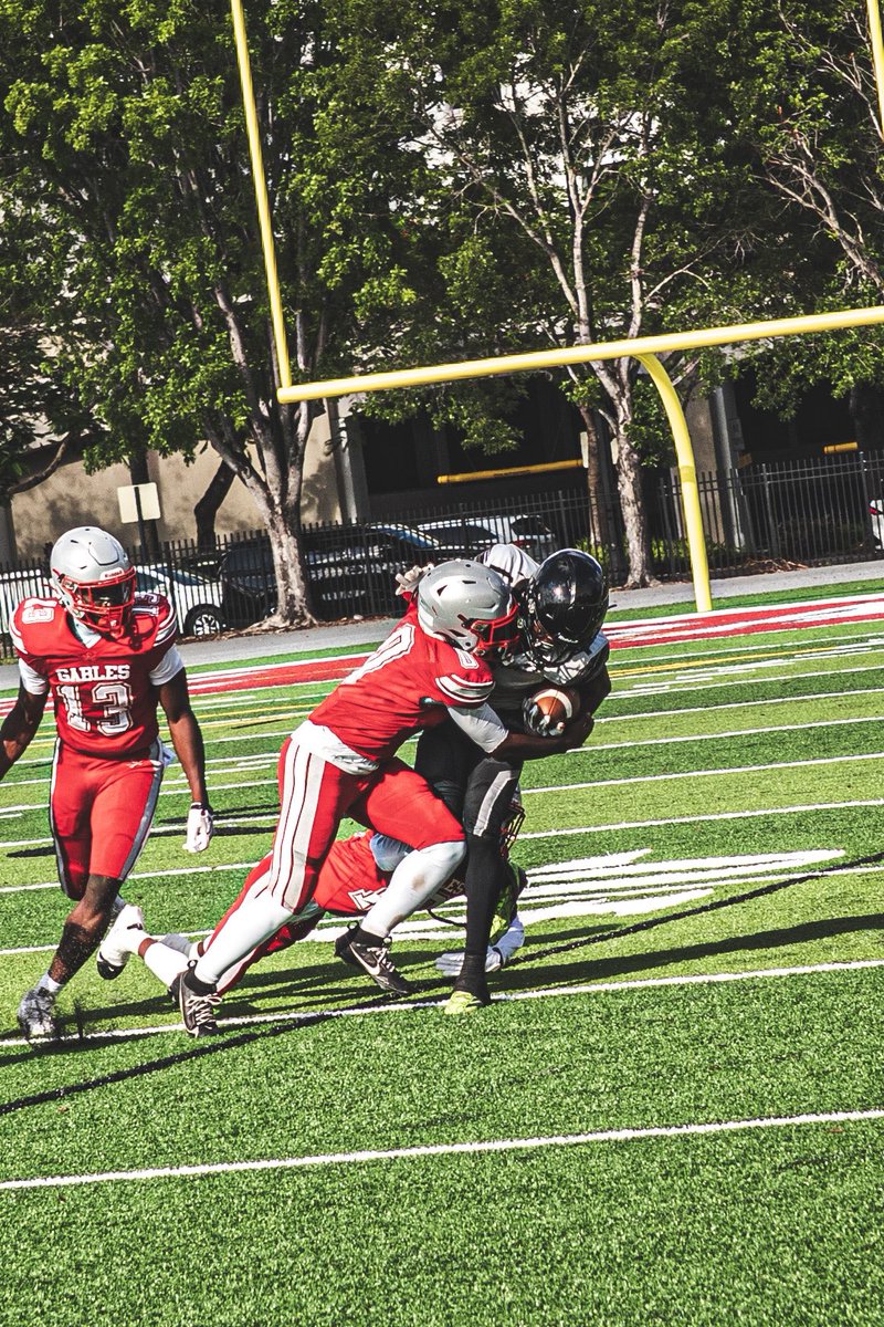 RodneyBeasleyRB's tweet photo. “Football has to be IN you and not ON you!” https://t.co/mntWrvTWvU