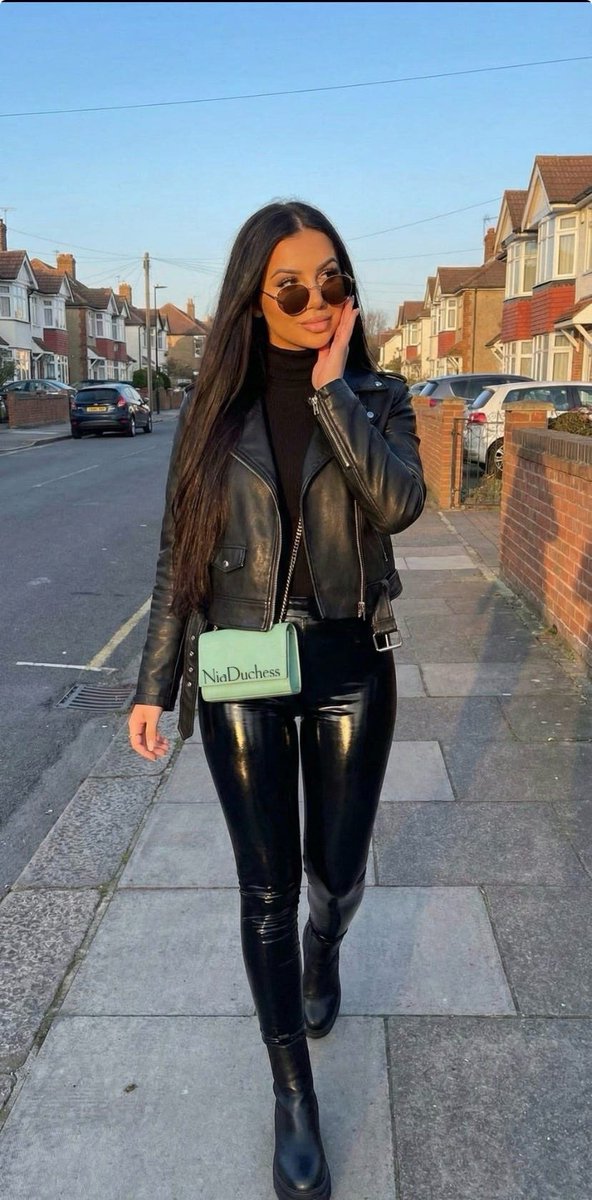 Duchess Nia👸🏻 tweet media