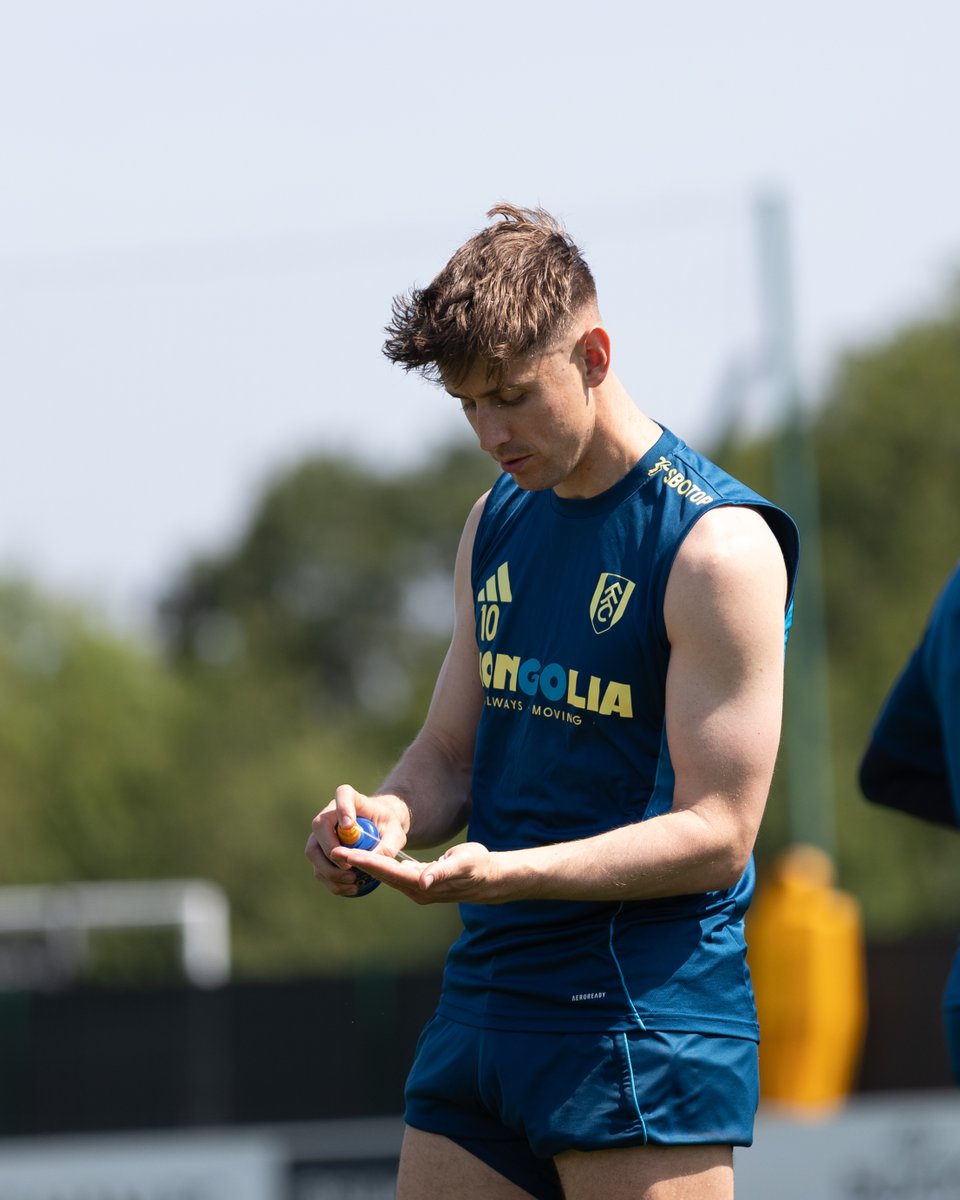 Fulham Football Club tweet media