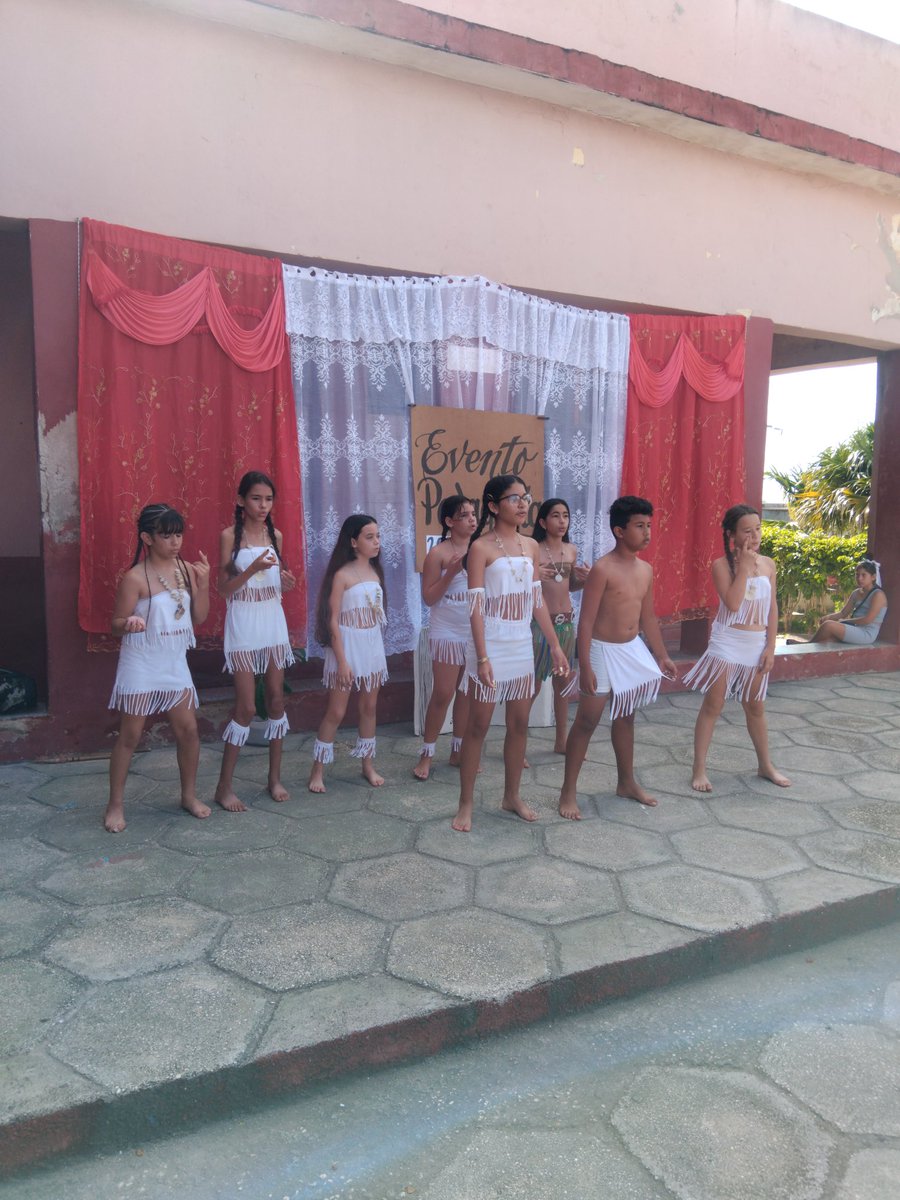 Juankht76's tweet photo. Hoy abrimos las puertas de un evento que reúne a educadores e investigadores comprometidos con el futuro de la enseñanza en Cuba. Pedagogía 2027, espacio para compartir experiencias, debatir ideas y construir juntos nuevas formas de aprendizaje.
#Pedagogía2027 #Banes #Educación https://t.co/AEOZJyHkeA